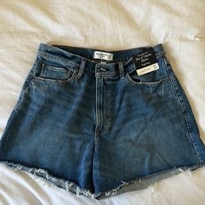 Abercrombie mom short